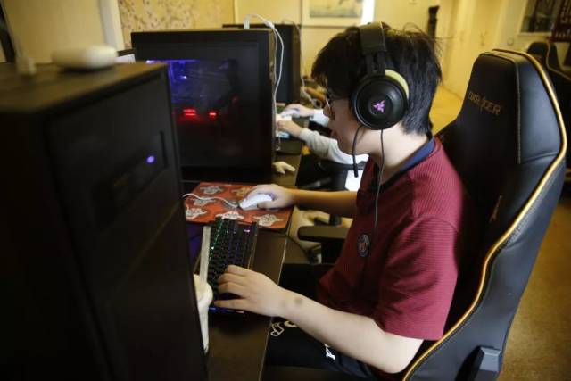 荣？TYLOO 0-2不敌MOUZ告别CSGO IEM科隆